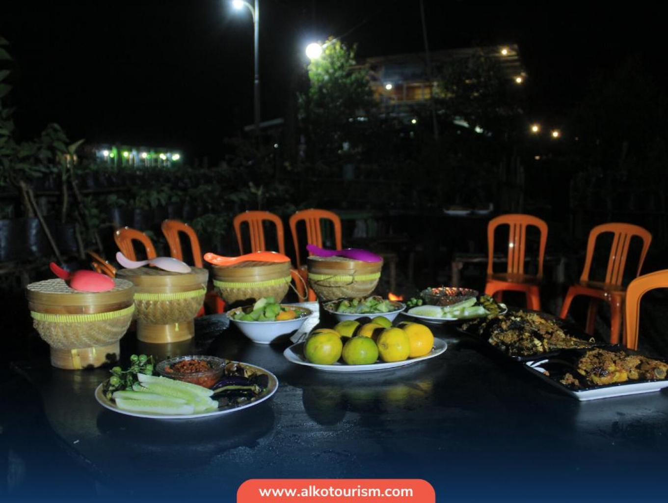 Makan Bajamba