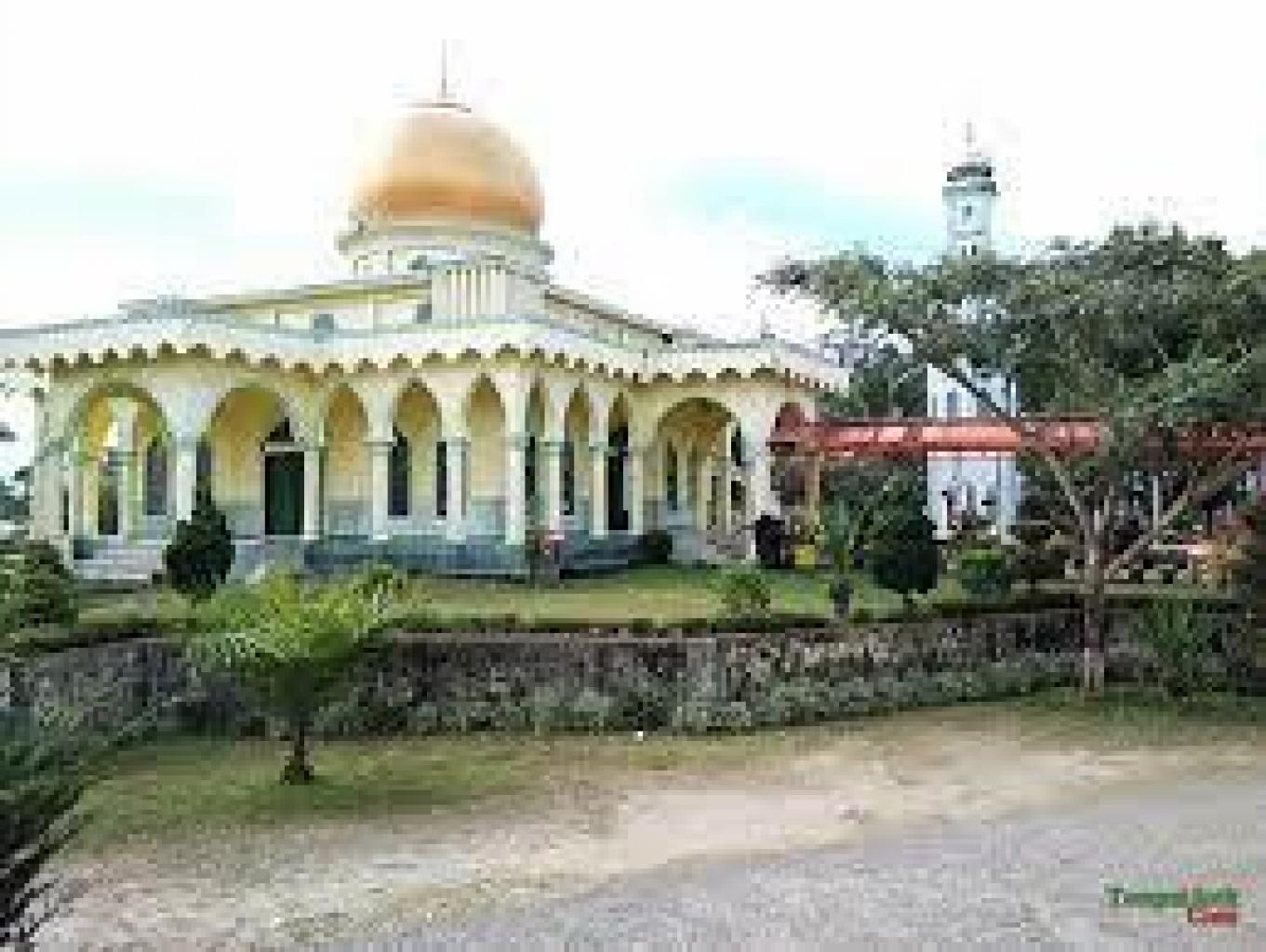 Mesjid Ta,man Wisata Iman 