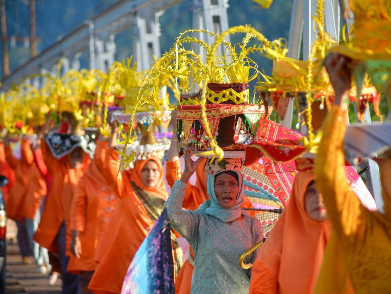Tradisi Adat Limau Baronggeh Sungai Pisang 