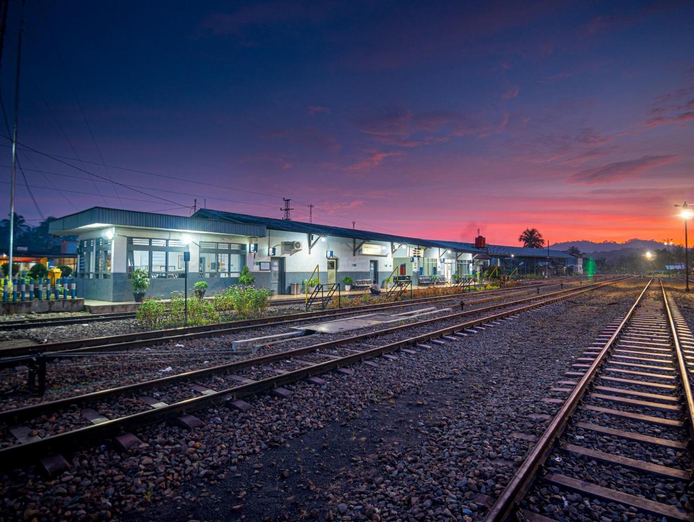 Stasiun Kayu Tanam Peninggalan Belanda