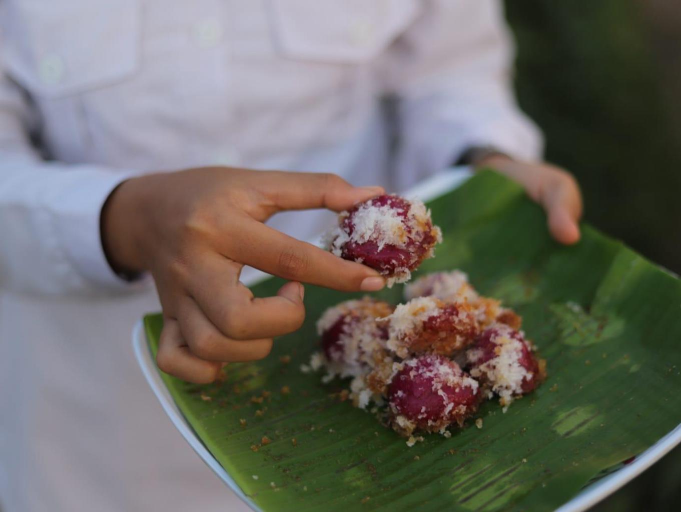 Klepon Buah Naga 