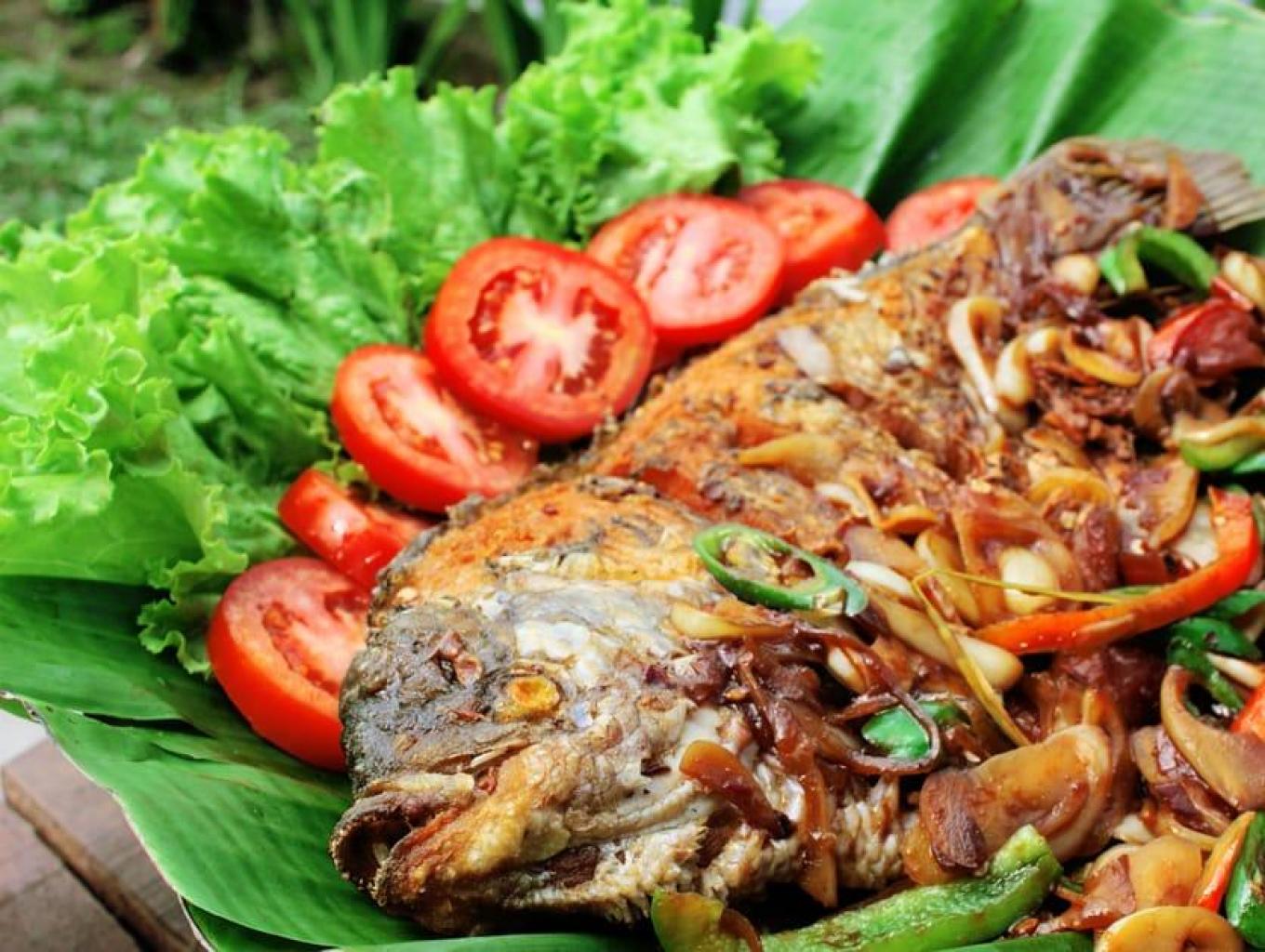 kuliner gurame saus salak