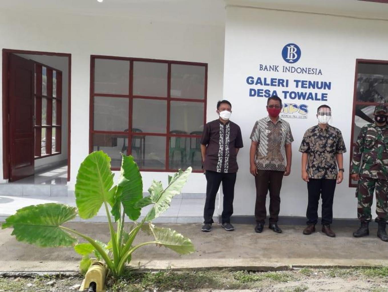 GALERI TENUN DESA TOWALE