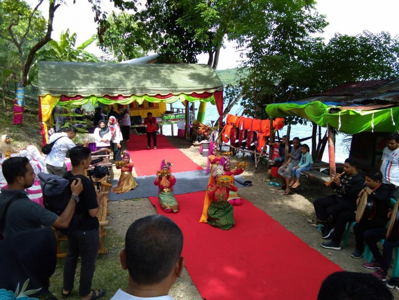 Tarian Ranup Lampuan
