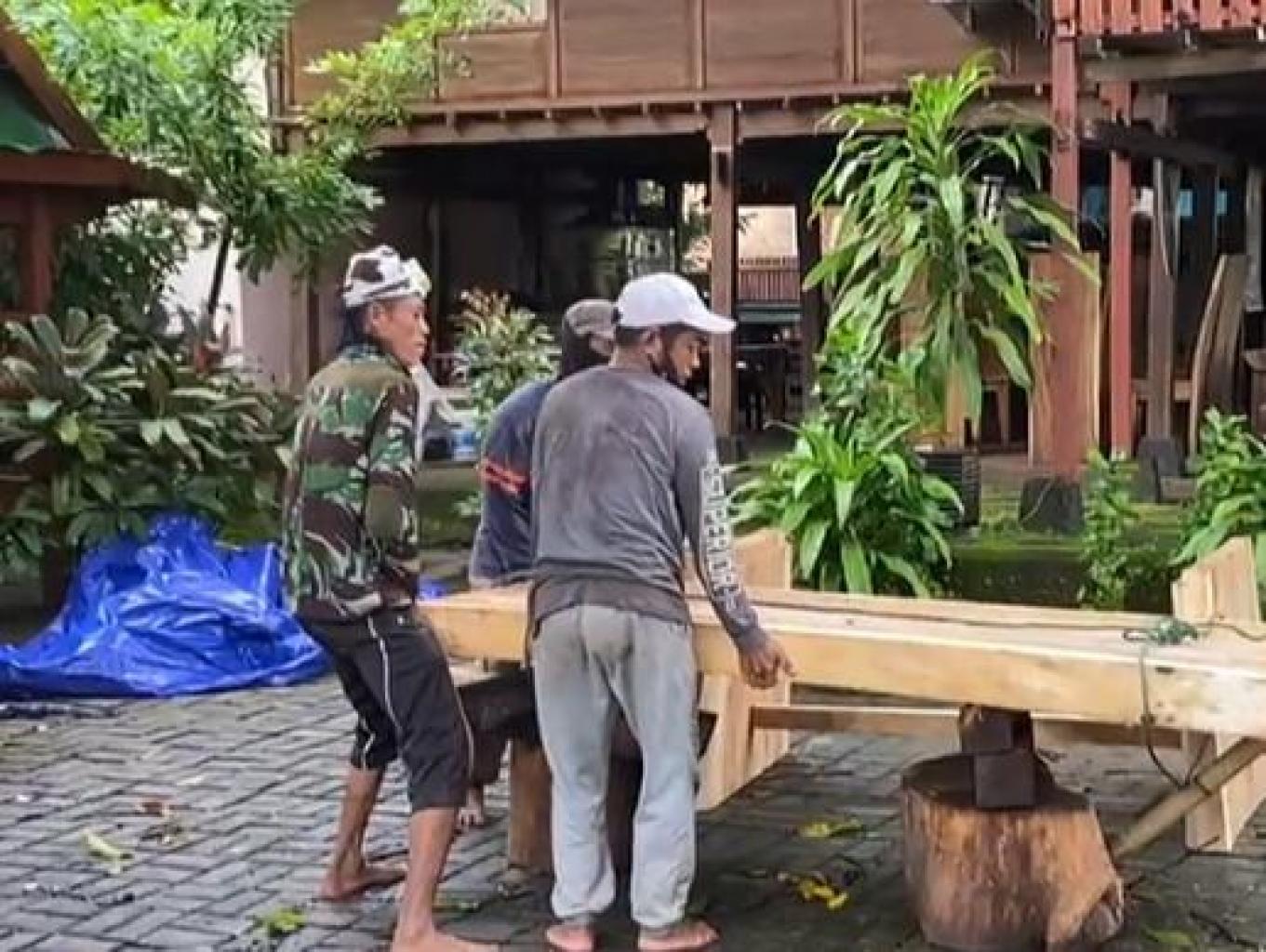 Meubel Ukiran Lontaraq