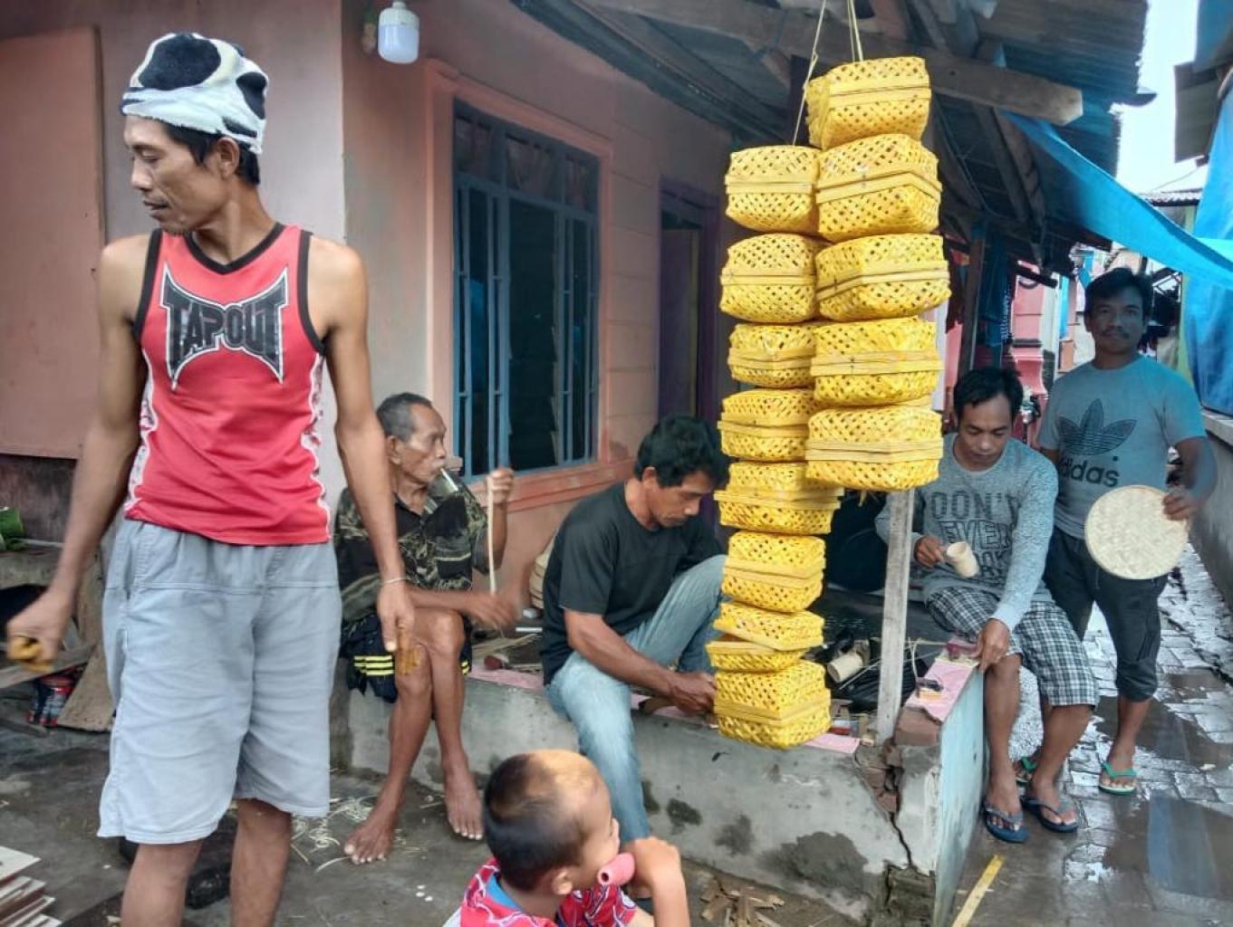 Kotak Nasi Anyaman Bambu