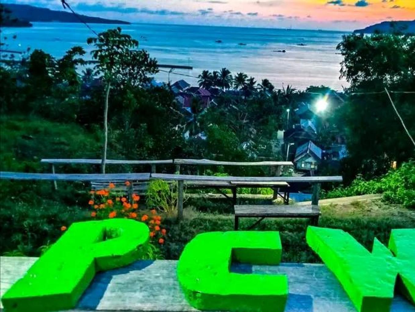 Puncak Cahaya Windu