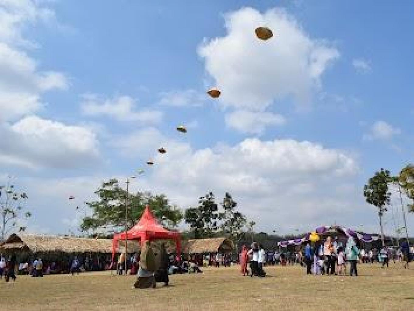 Atraksi Budaya di Lapangan Desa Candirejo Magetan