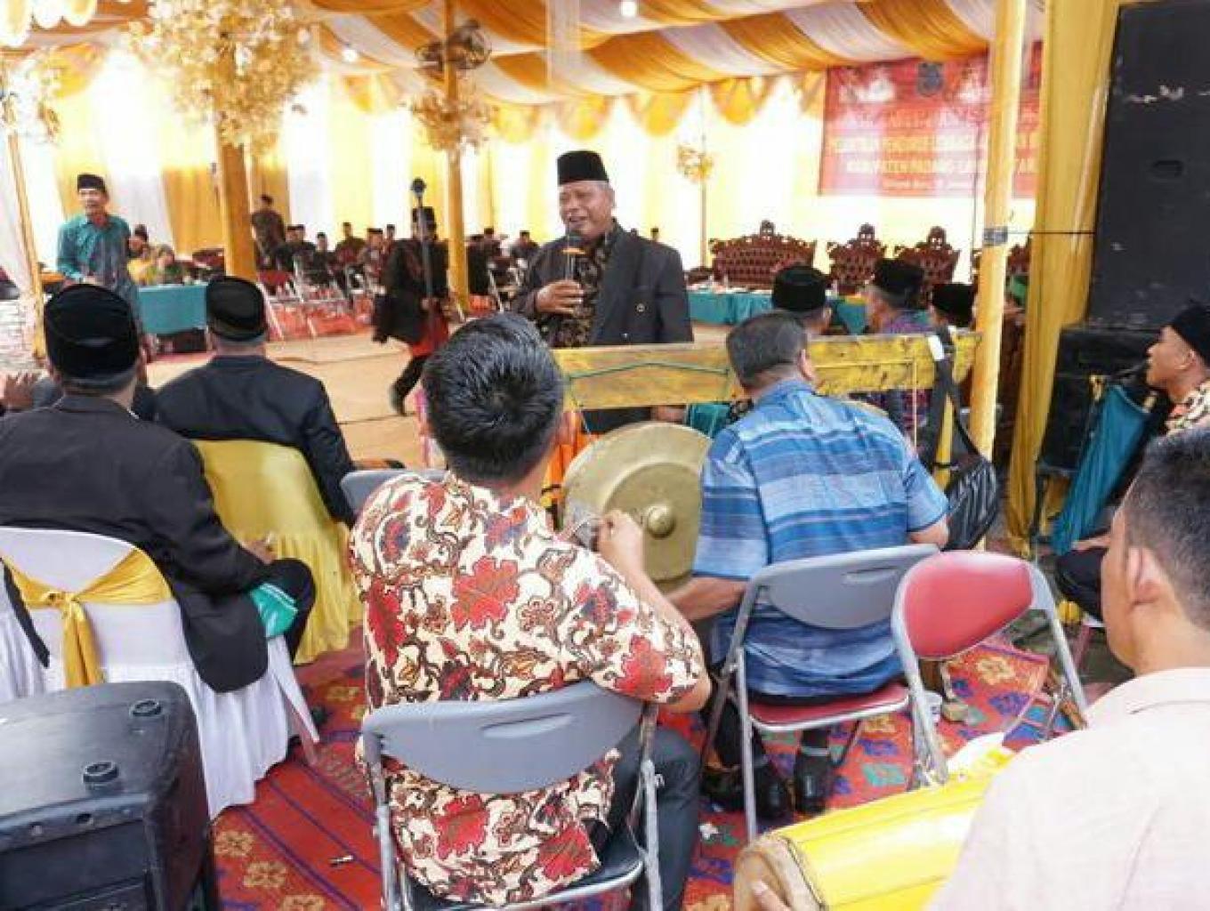 Margondang (Gondang)