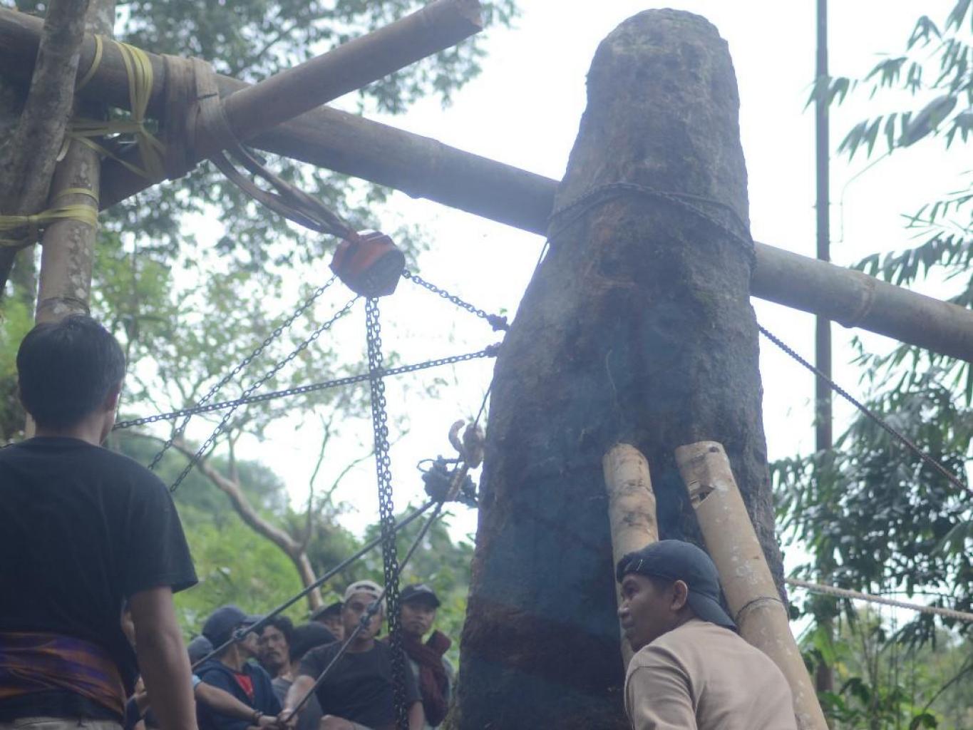 Mangrui' Batu Acara Dukacita (Rambu Solo')