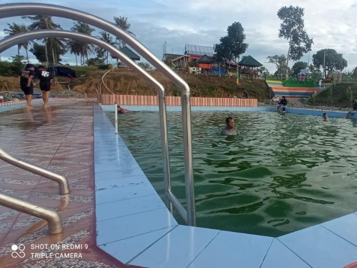 KOLAM RENANG