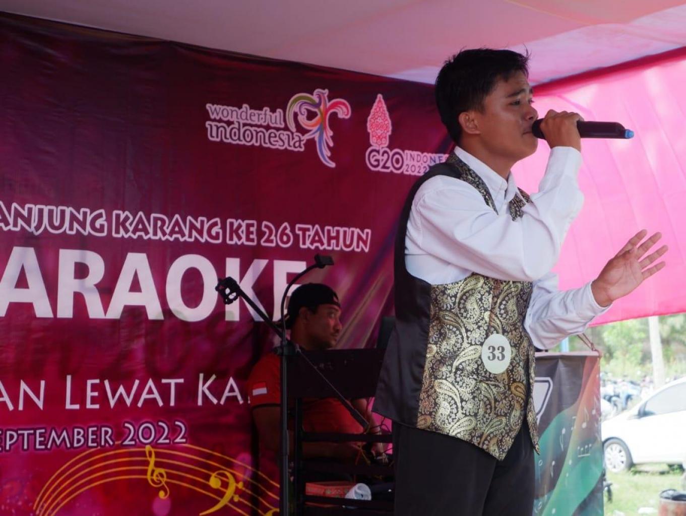 Festival Karaoke Pantai kayu angin