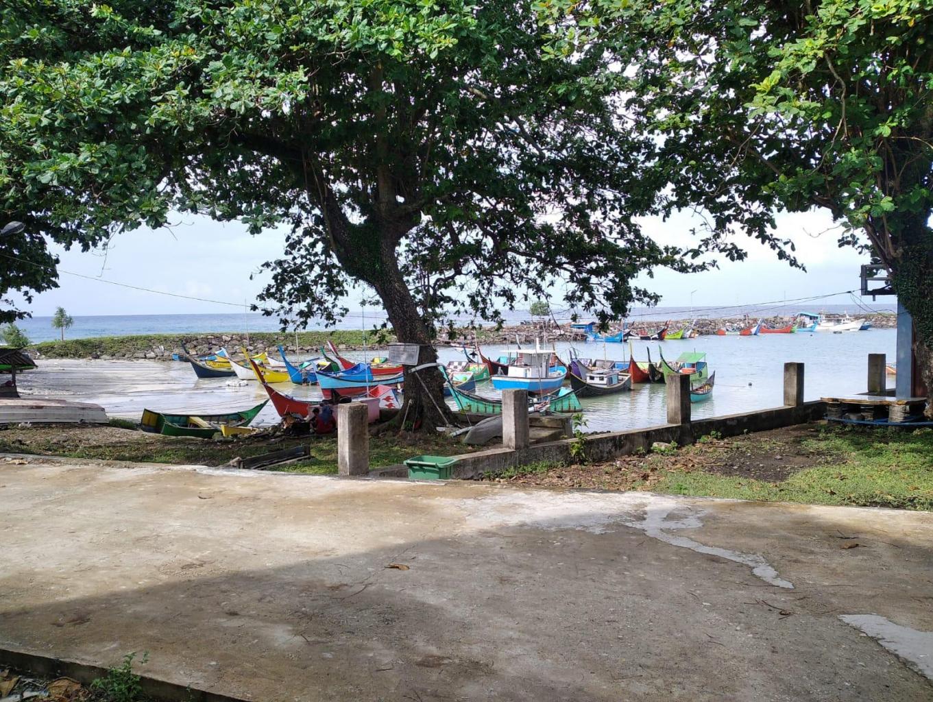 Jalan_jalan Dengan Boat Tet-Tet
