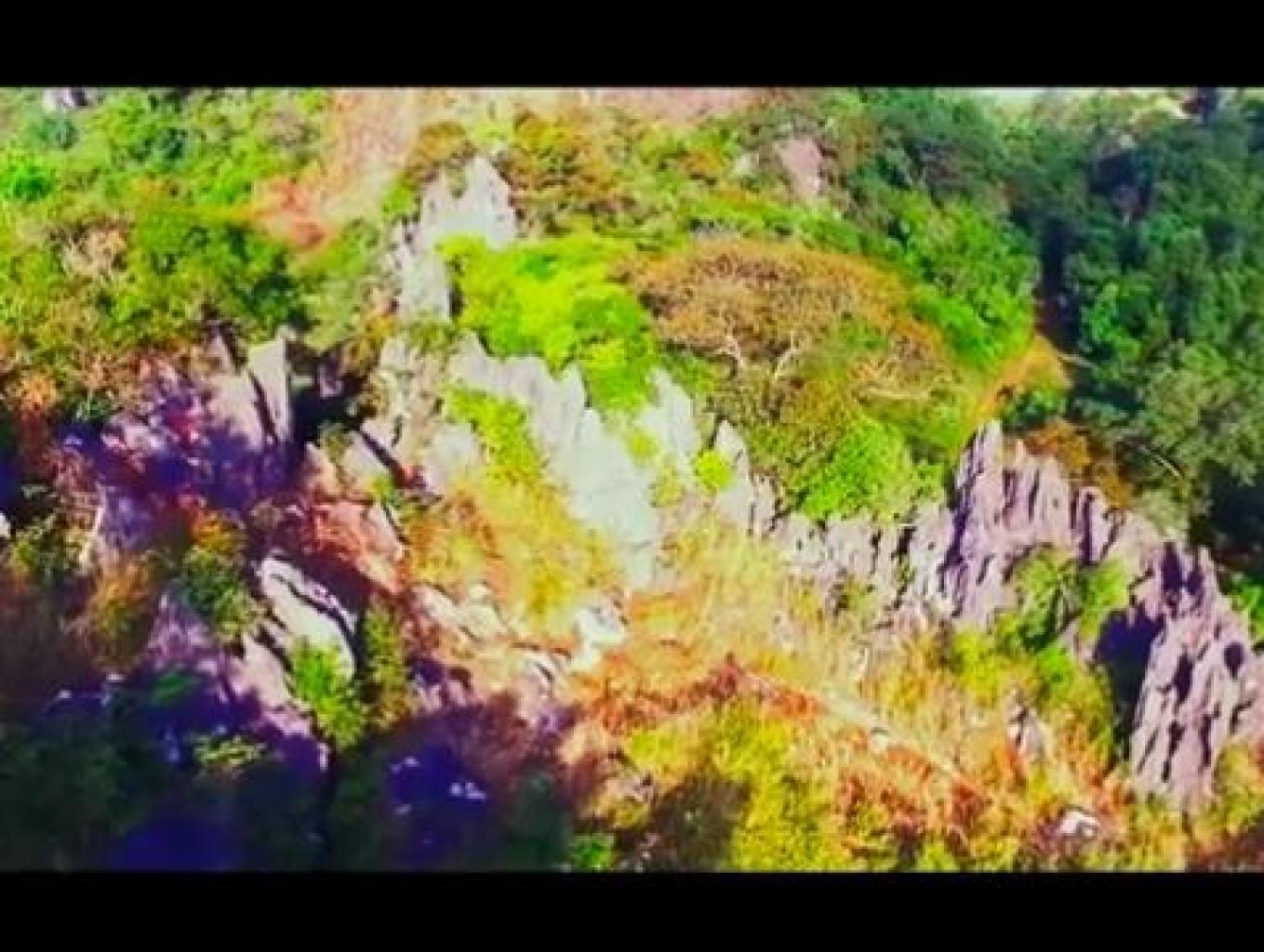 Wisata Alam Batu Taroguang