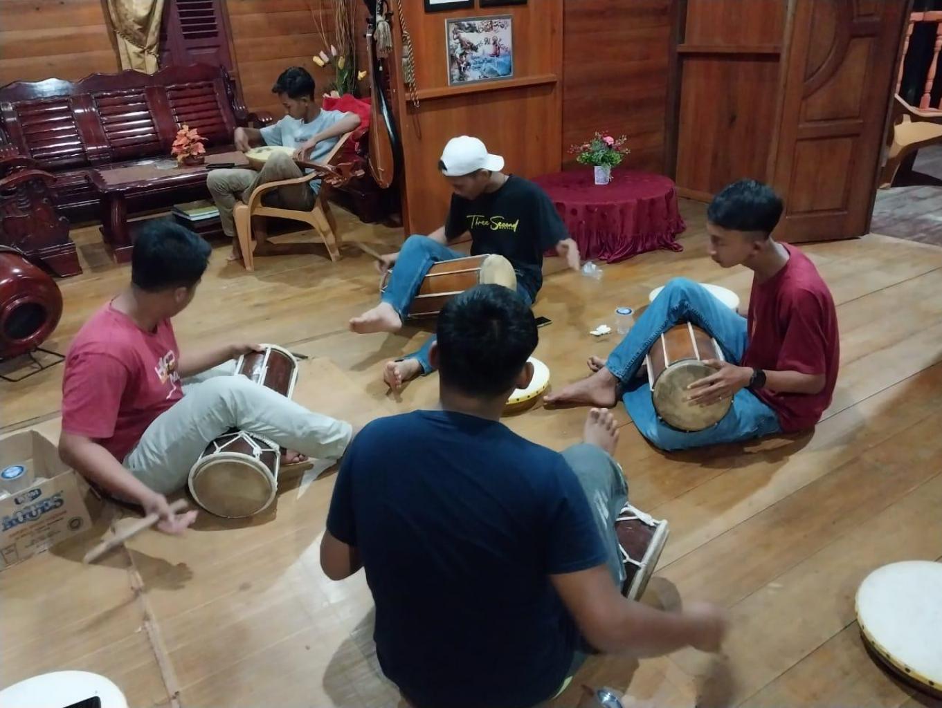 Gendang Panjang Bukit Batu