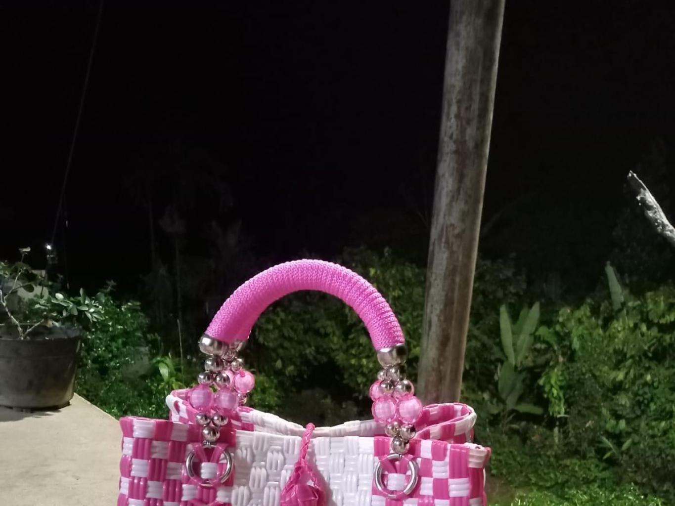 Tas dari Limbah Plastik