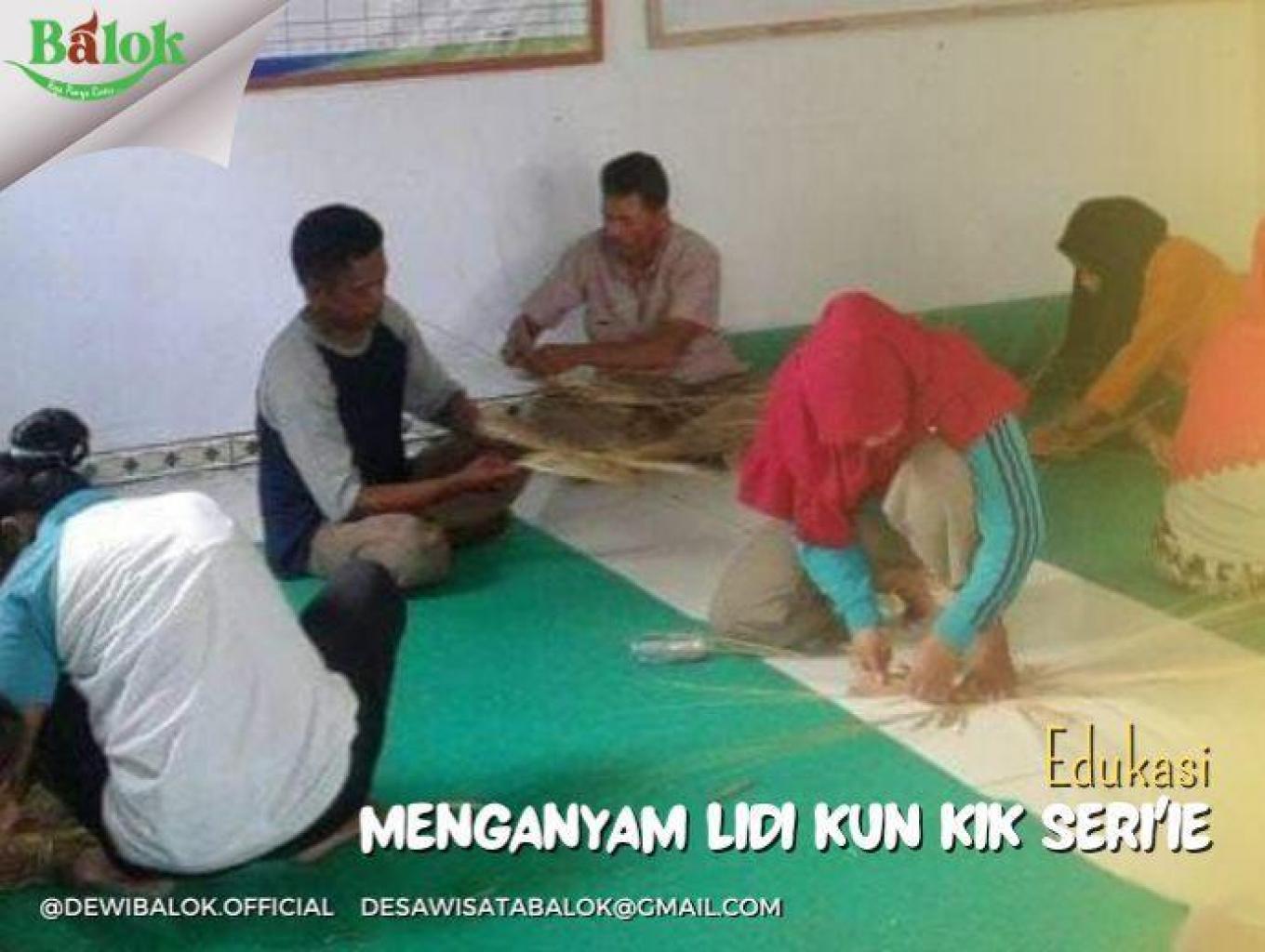 Belajar Menganyam Lidi Kun Kik Seri'ie
