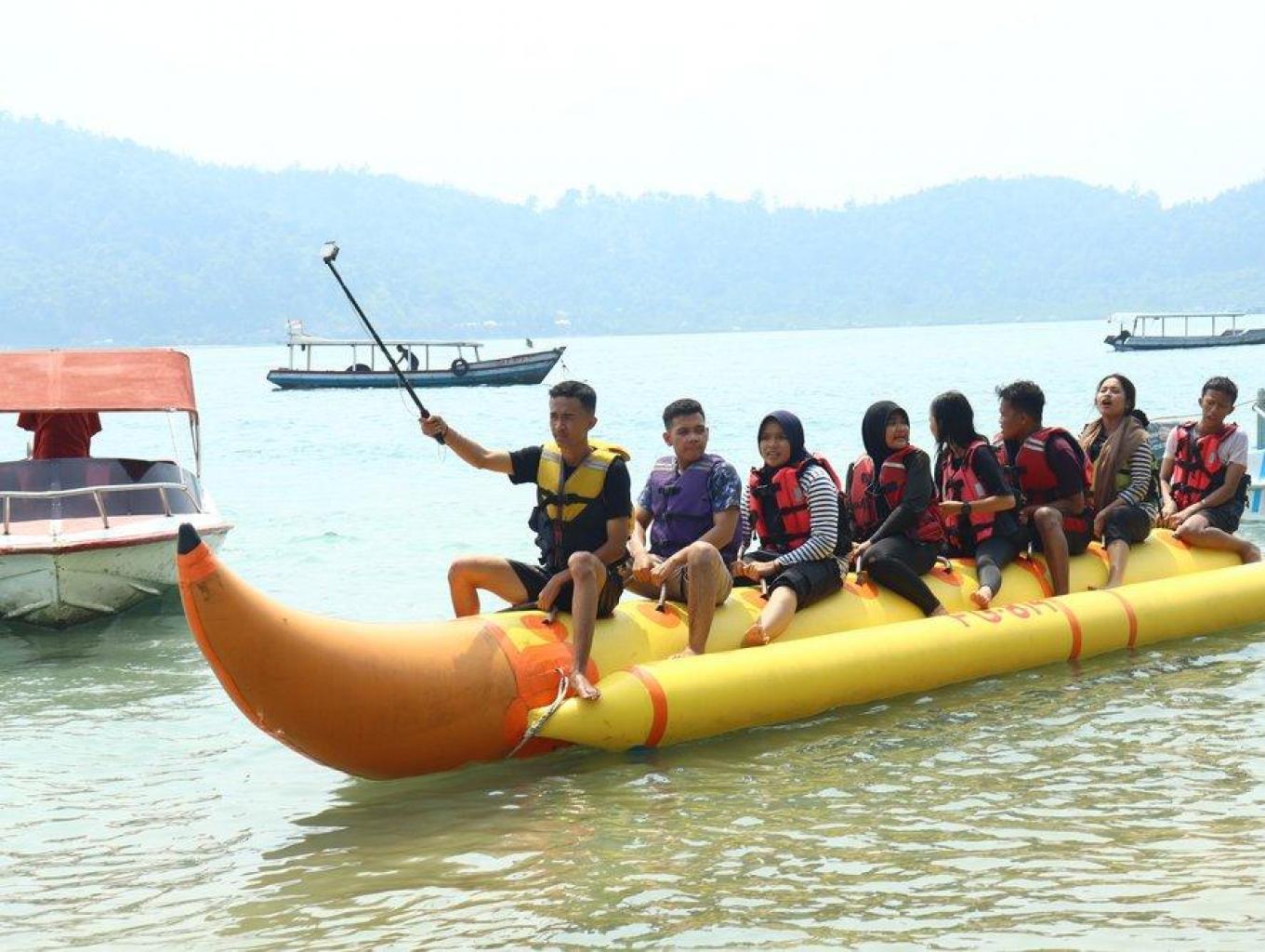 wahana permainan water sport