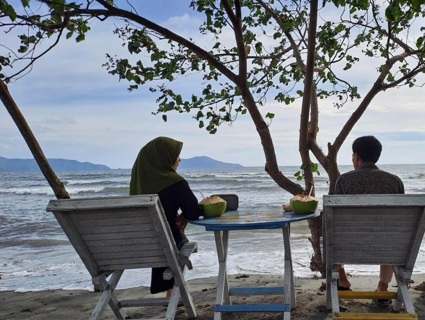 Kuliner di Shaka Beach