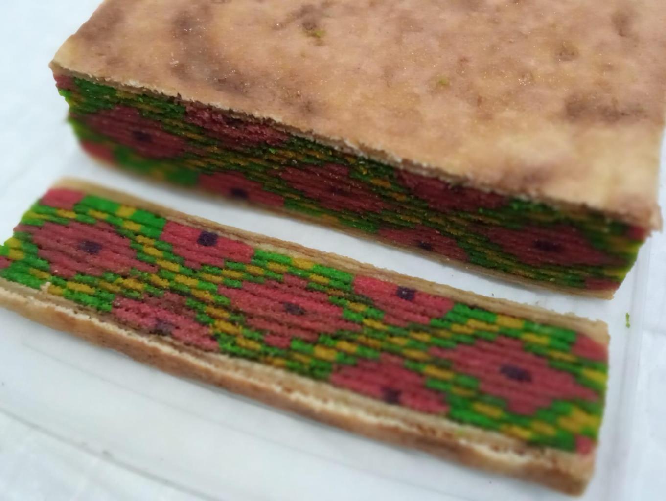 Kue Lapis Tenun 