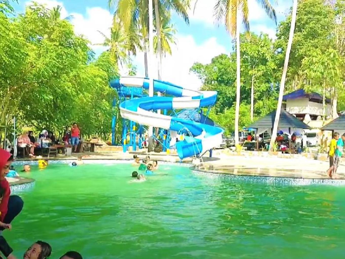 KOLAM PERMANDIAN