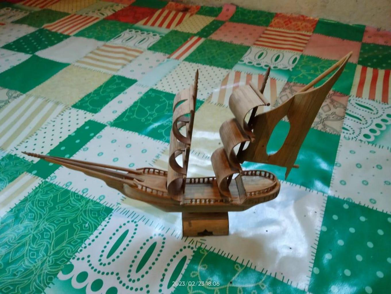 KERAJINAN MINIATUR BANG MARTIN