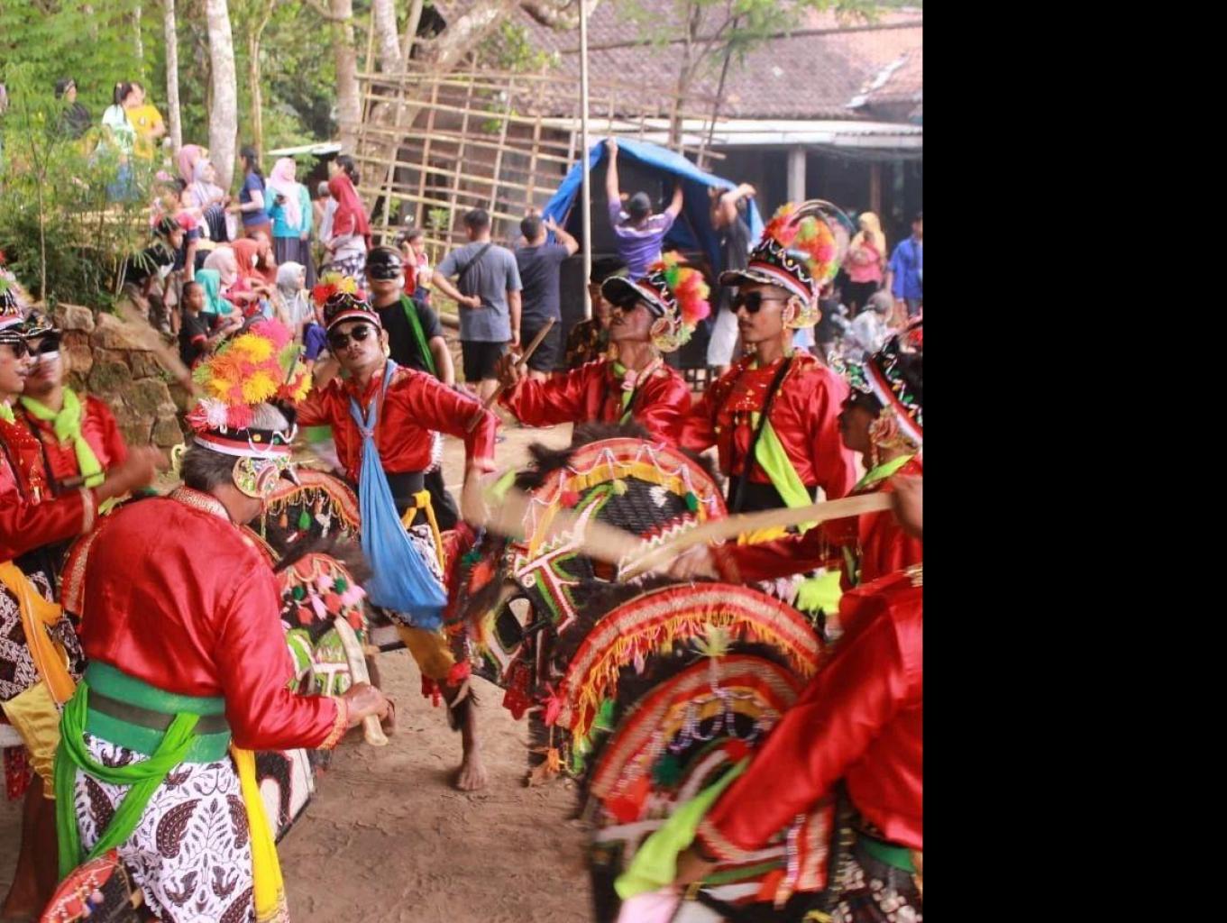 Kegiatan Seni Tari Jathilan
