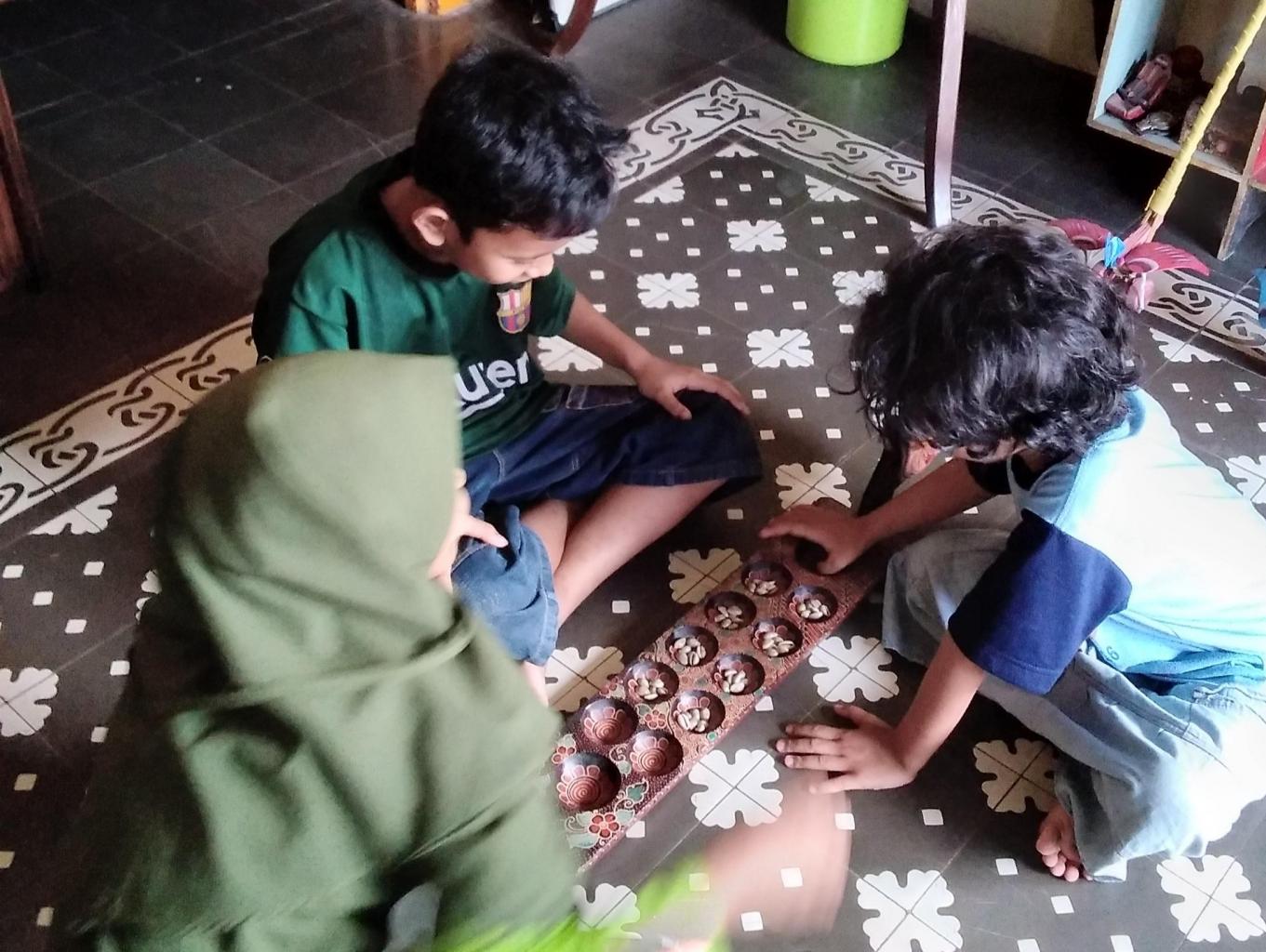 DOLANAN ANAK