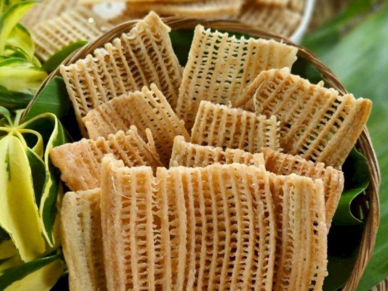 Kerupuk gedobok pisang