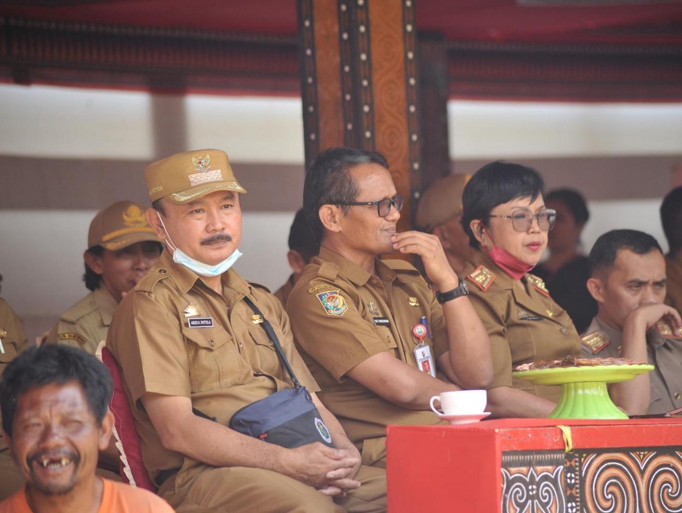 Bupati & Wakil Bupati di ruang VIP pada Ritual Ma'allona 