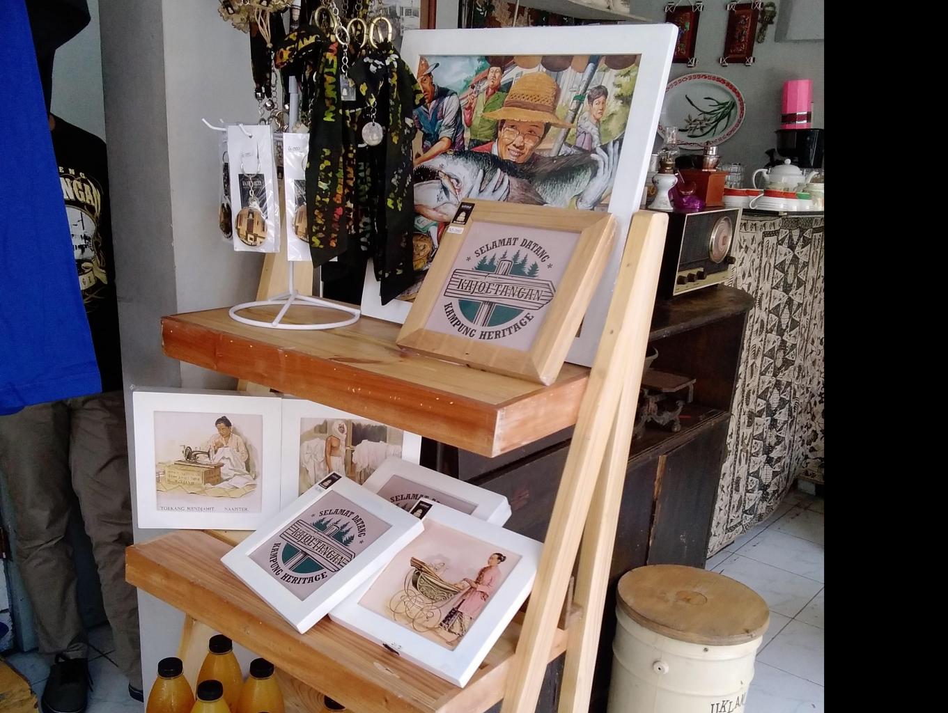 TOKO, GERAI, DAN OLEH OLEH