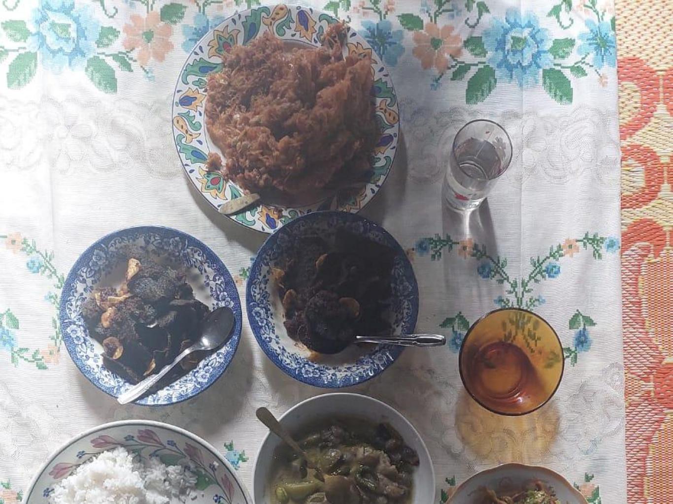 Tradisi Makan Beradat
