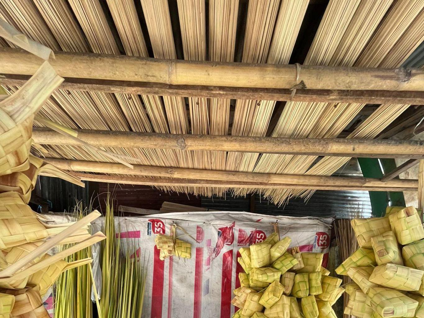 Membuat Urung Ketupat