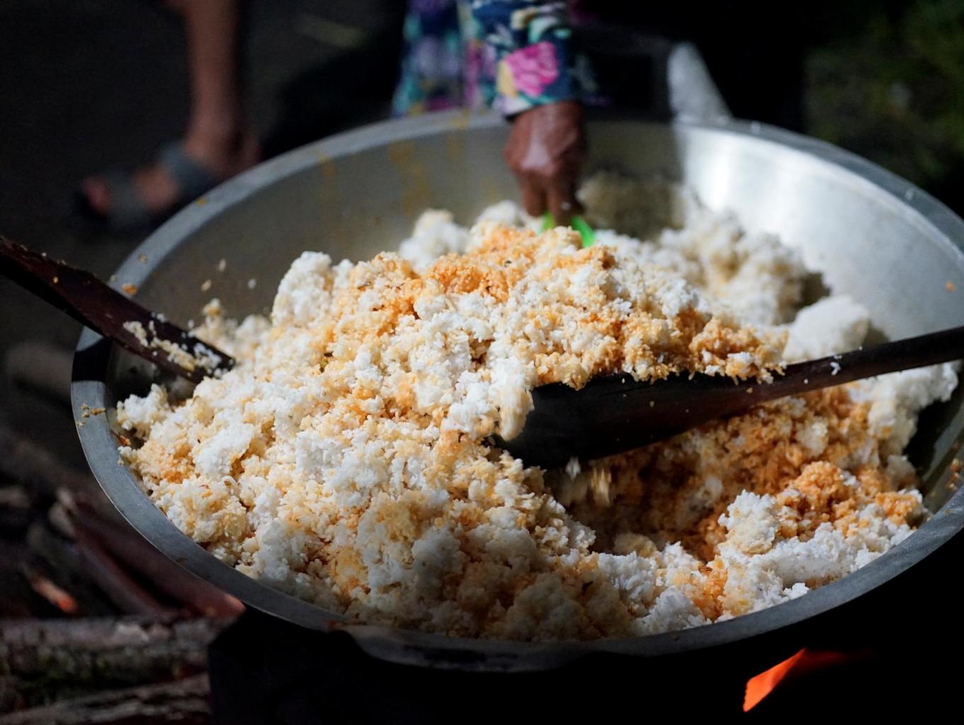 WARUNG KUE TRADISIONAL