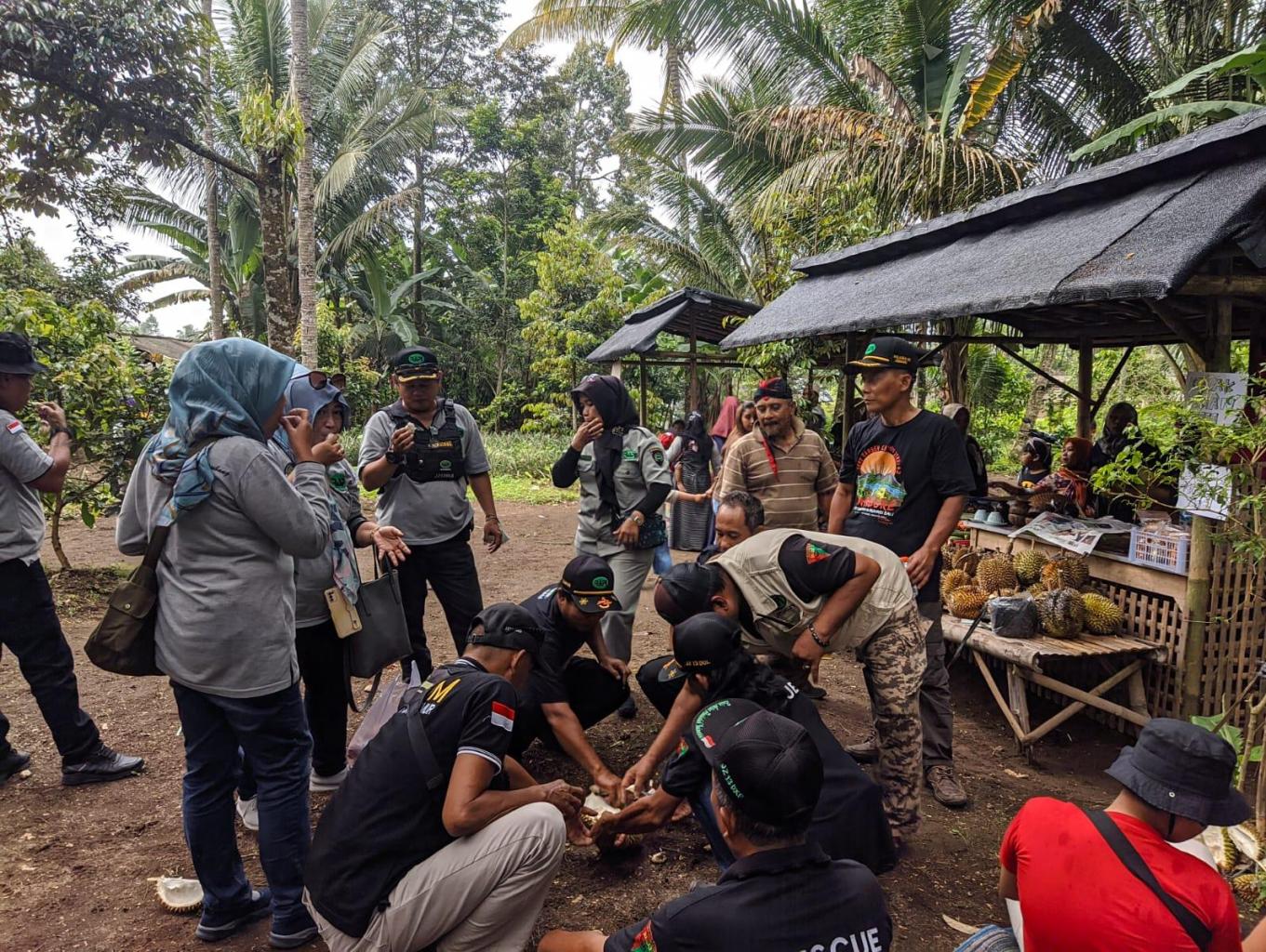 Ekonomi Kreatif Pasar Agrowisata Dan Kluner Tradisional
