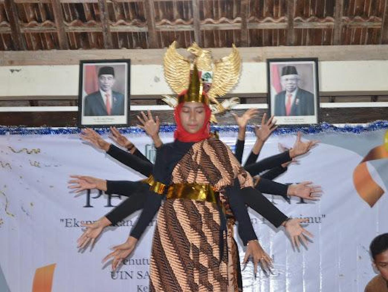 Pentas seni 