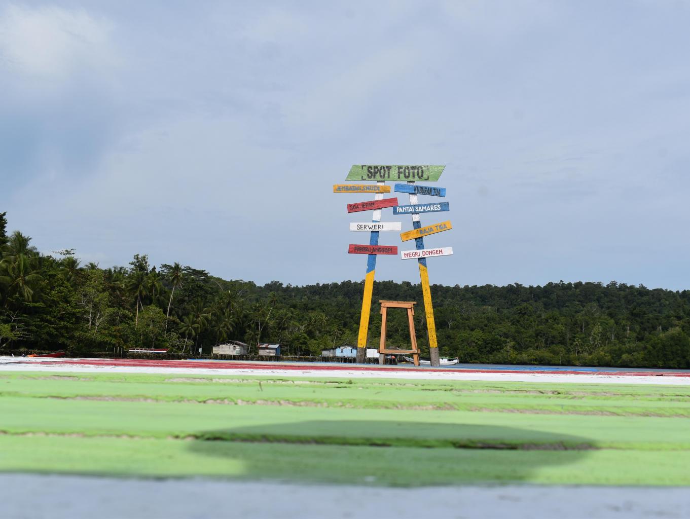 spot foto buatan