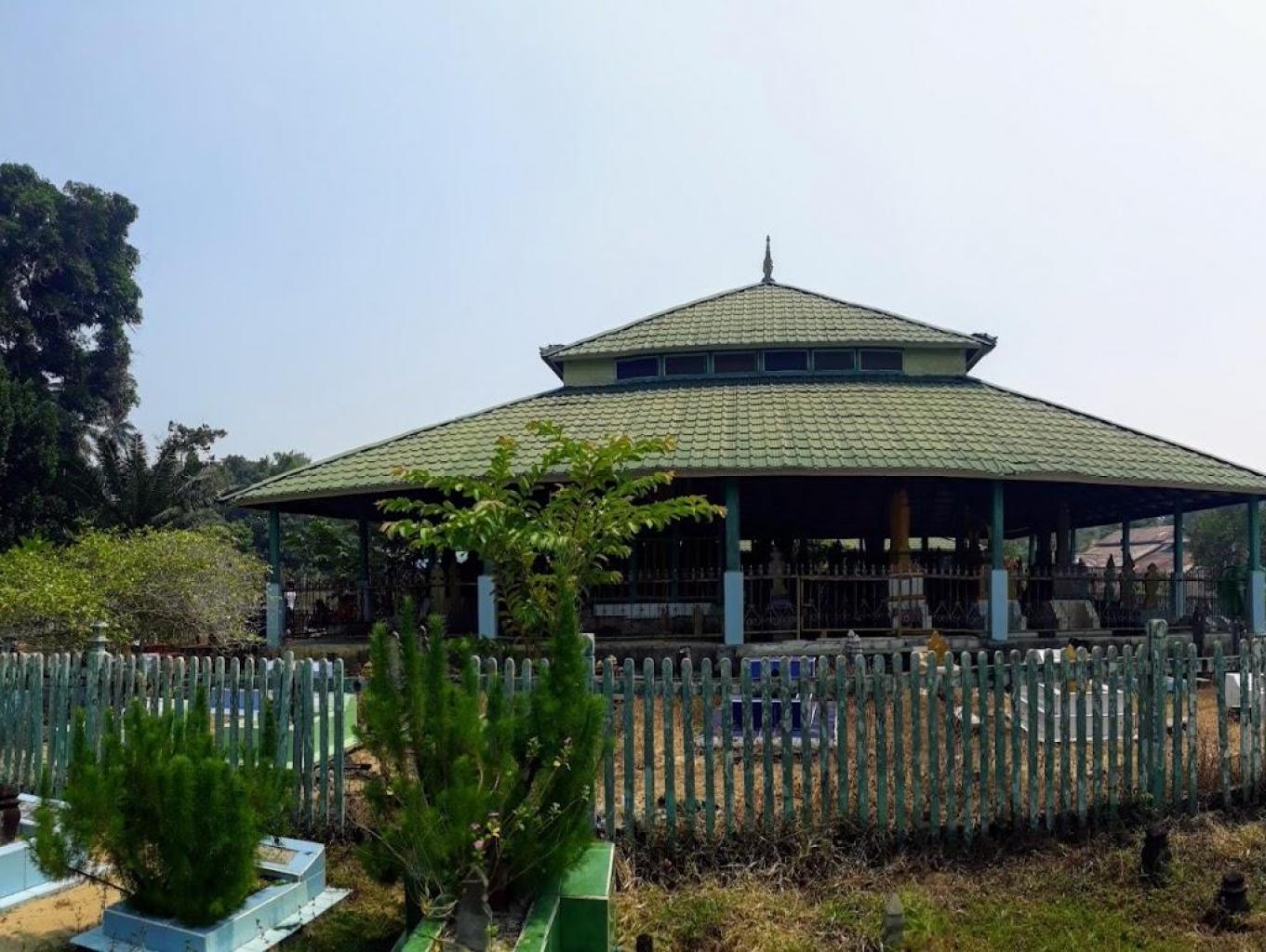 Makam Raja-raja Mempawah