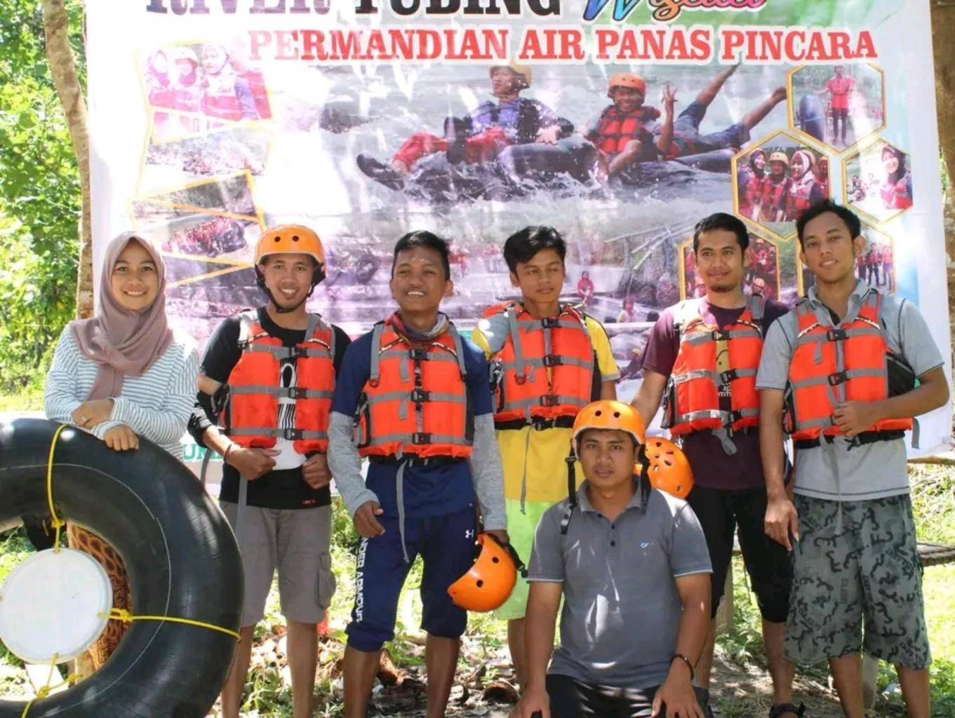 PAKET RIVER TUBING