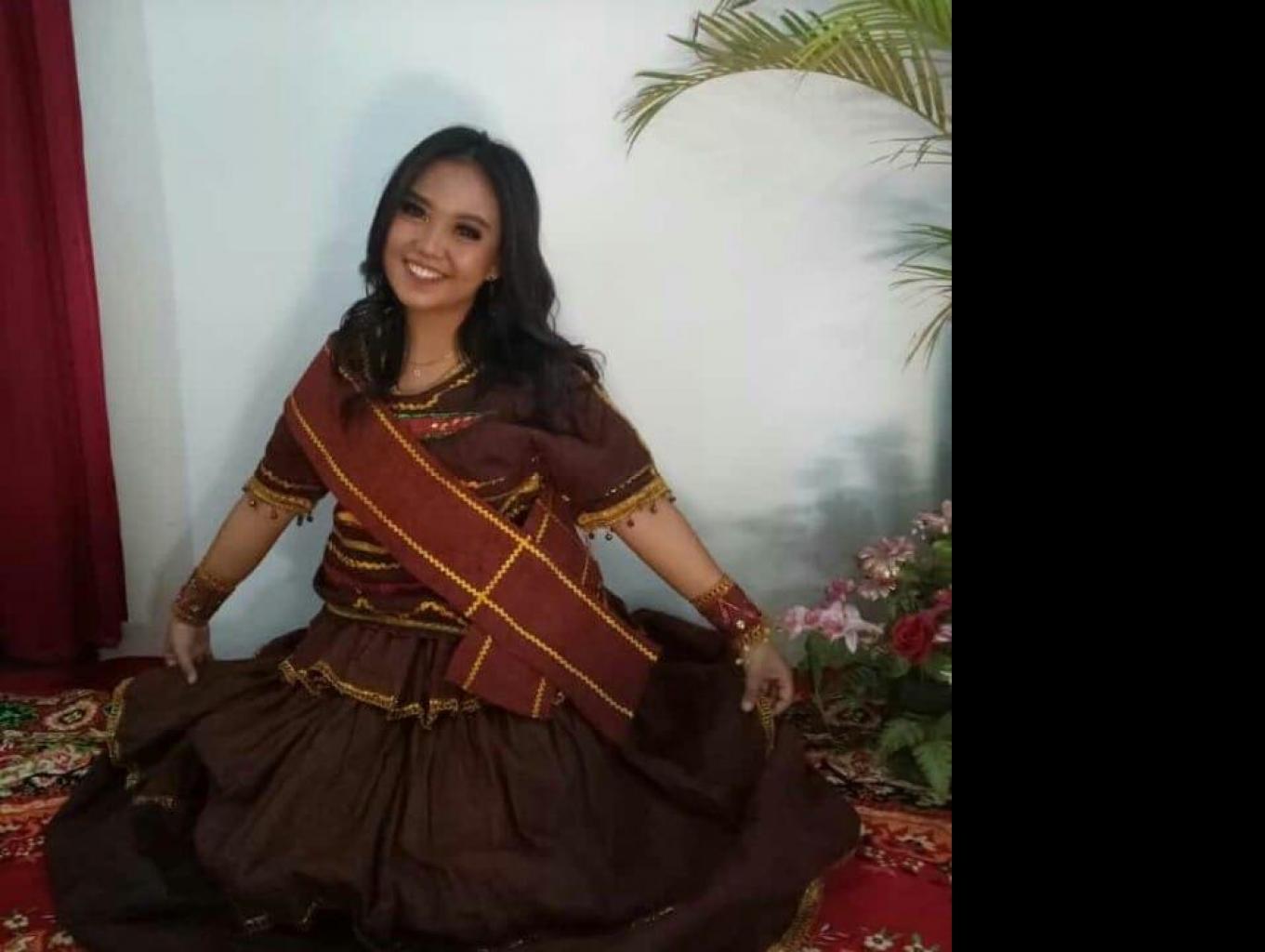 PAKAIAN KAIN KULIT KAYU