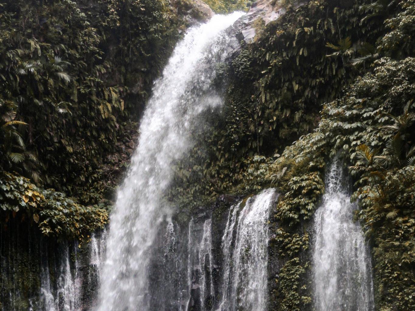 Air Terjun Sendang Gile dan Air Terjun Tiu Kelep