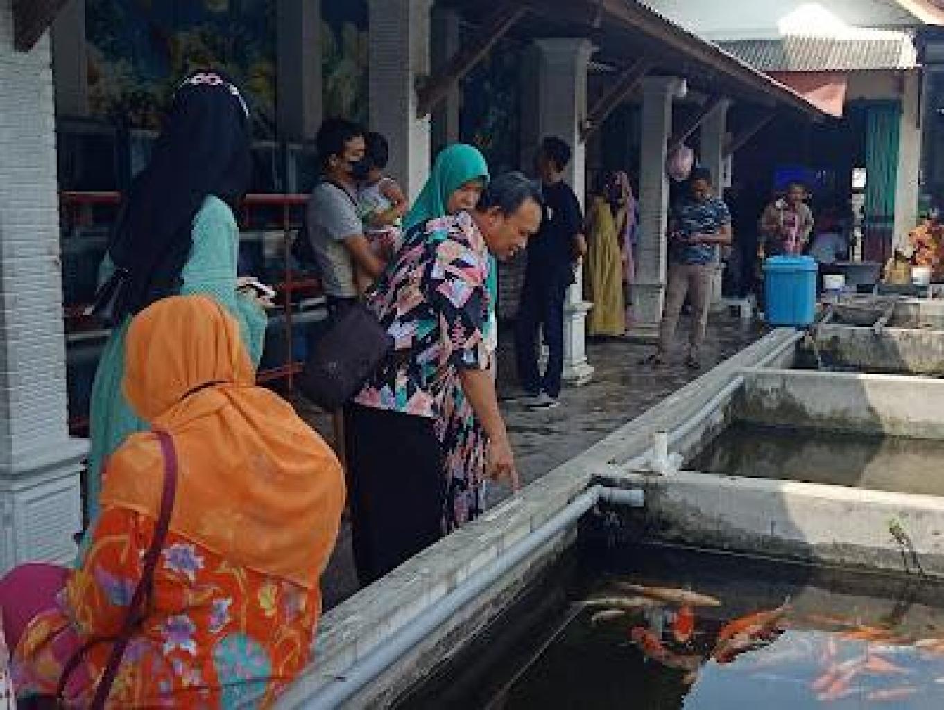 oleh-oleh ikan