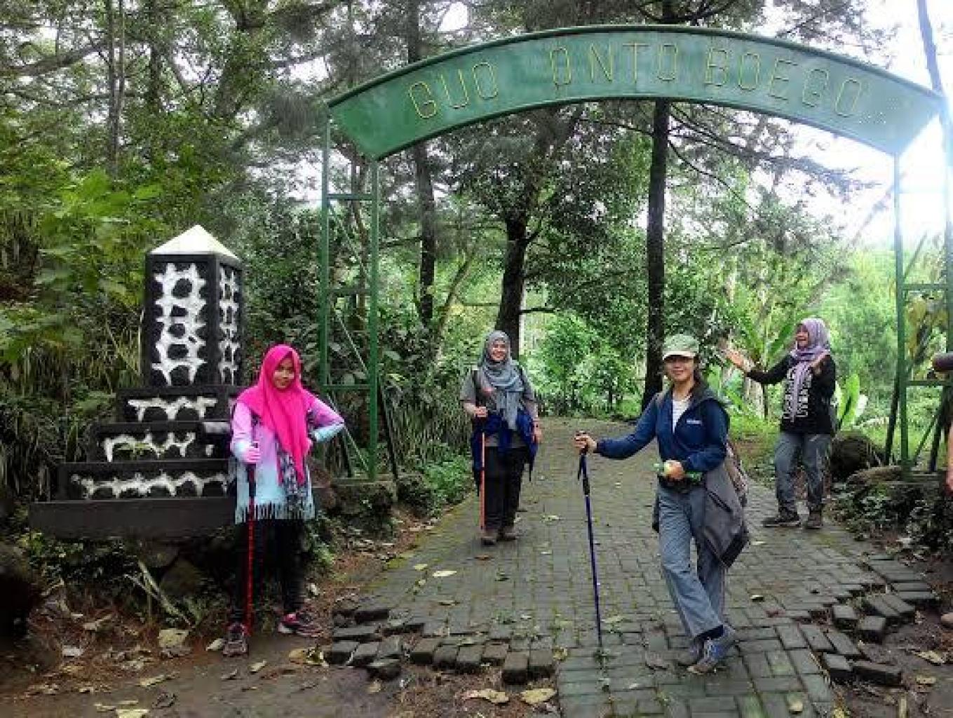Taman Goa Onto Bugo