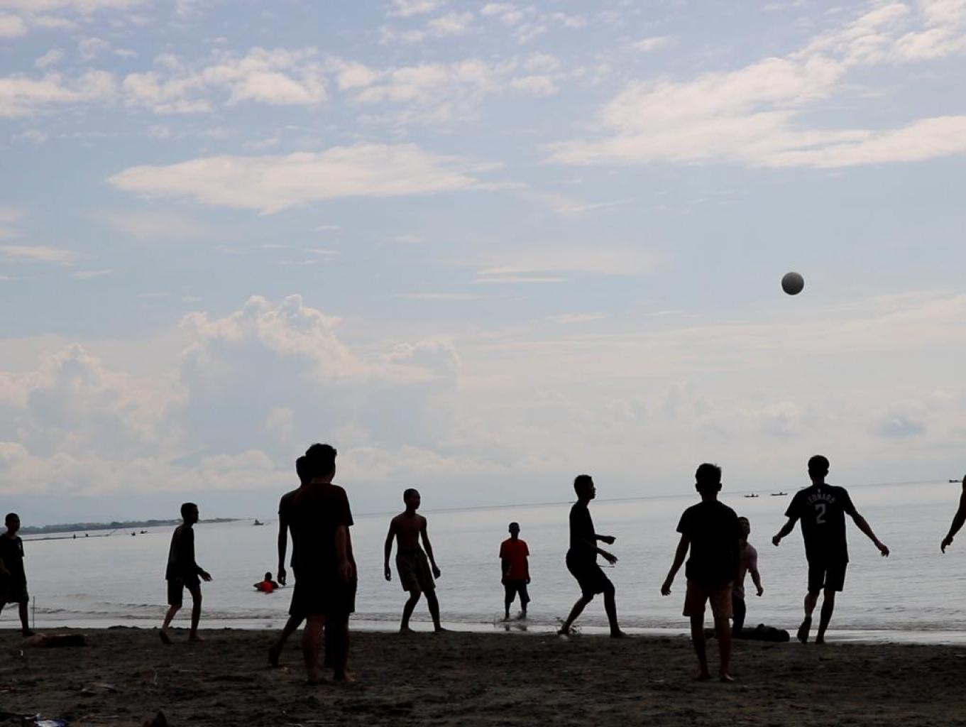 Bola Pantai