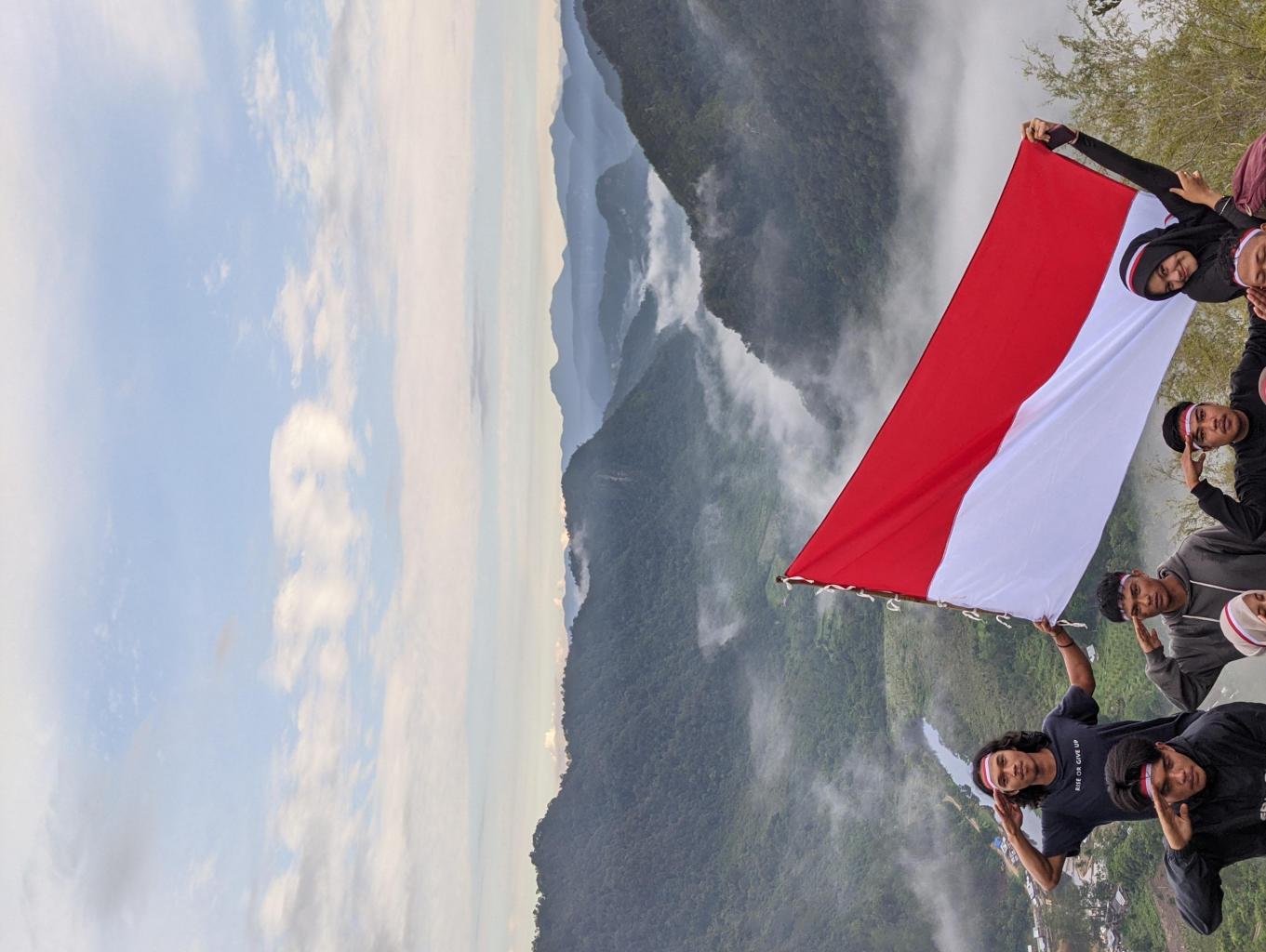 tracking puncak wakanda