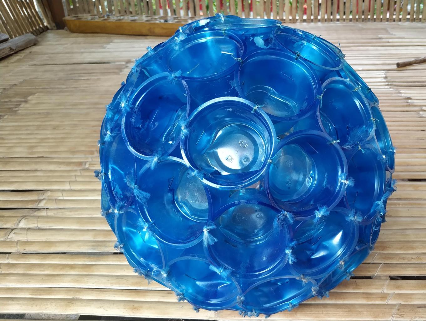 PEMANFAATAN LIMBAH PLASTIK