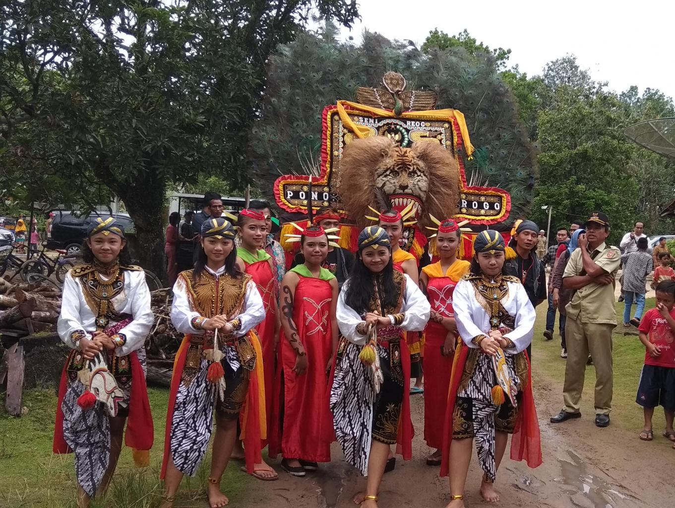 TARI REOG PONOROGO 