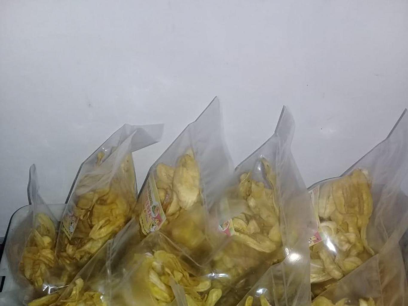 kripik pisang munirah