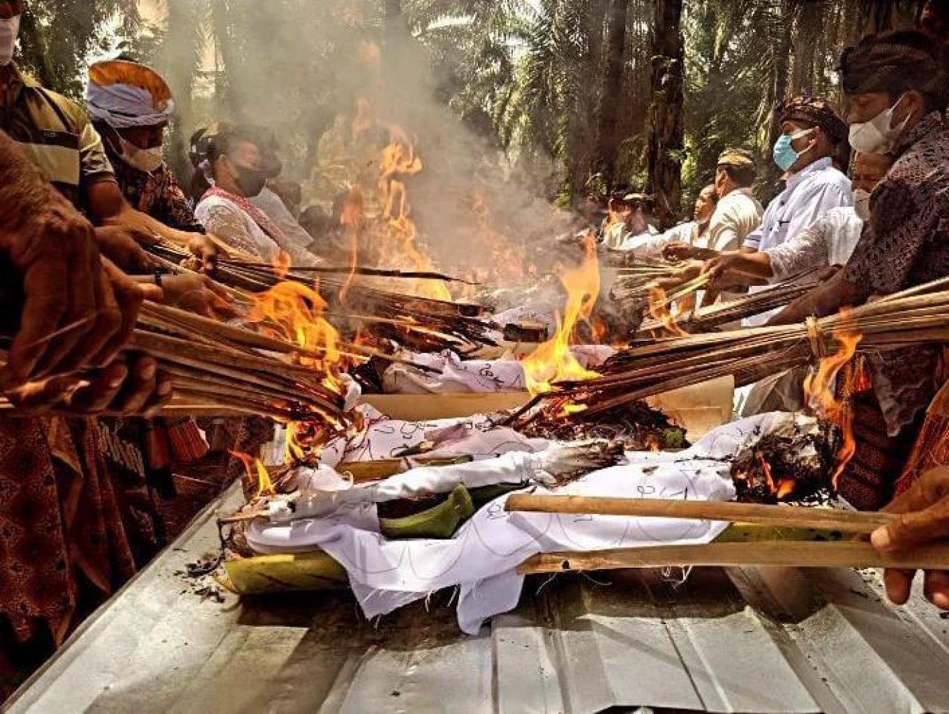 Wisata Budaya Umat Hindu
