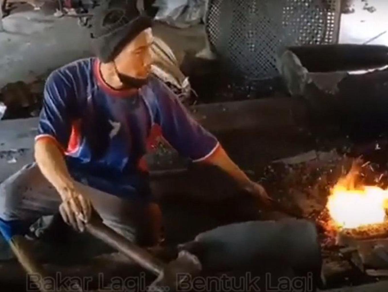 Kerajinan Pandai Besi